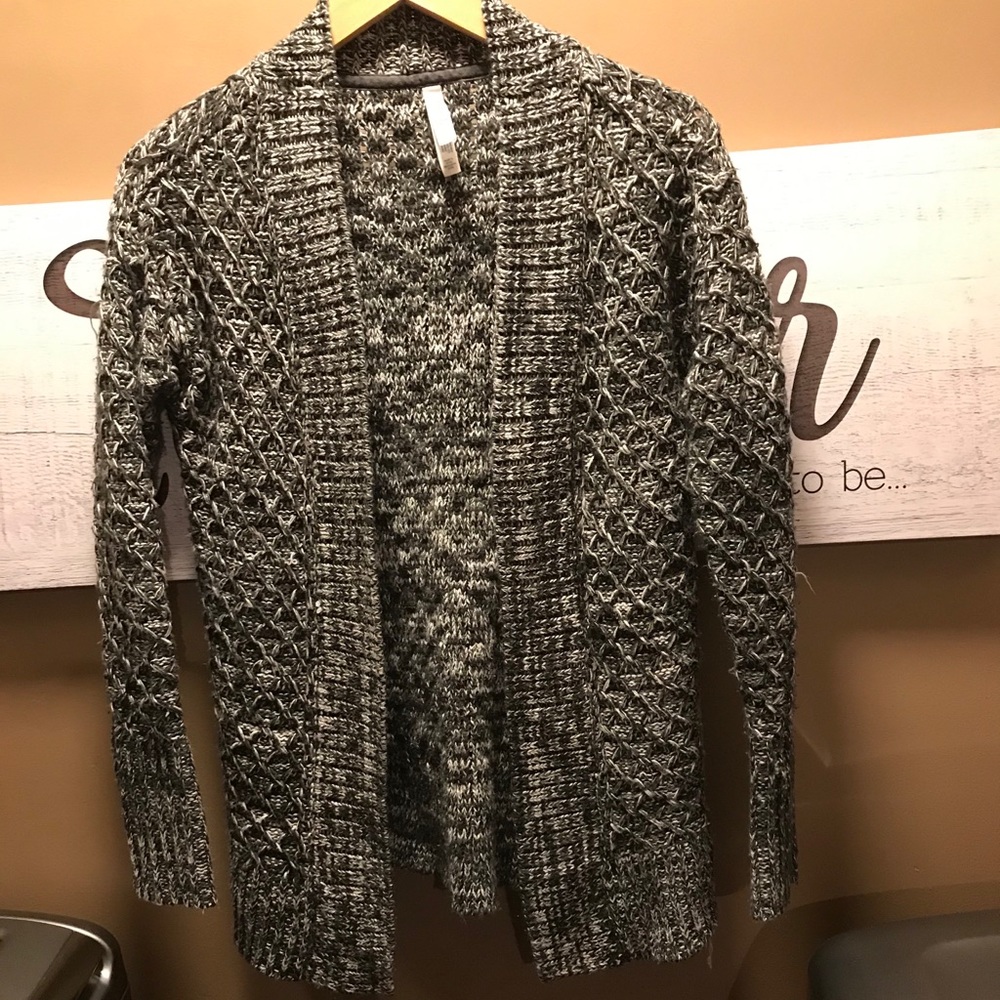 🔥5/15 Aeropostale cardigan